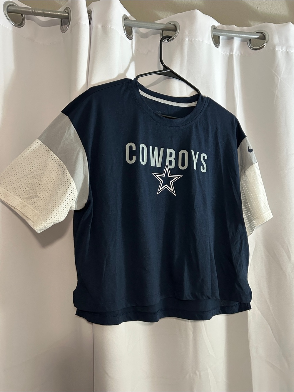 Dallas Cowboys Women’s Cropped Navy Blue Team Tee